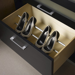 zapatero en armario de diseño dica en Donostia